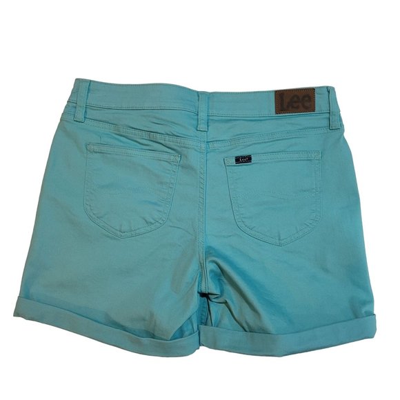 Lee Shorts Size 8 Womens Mid Rise Never Worn Light Blue Waist 32" Cuffed NWOT - Picture 5 of 6